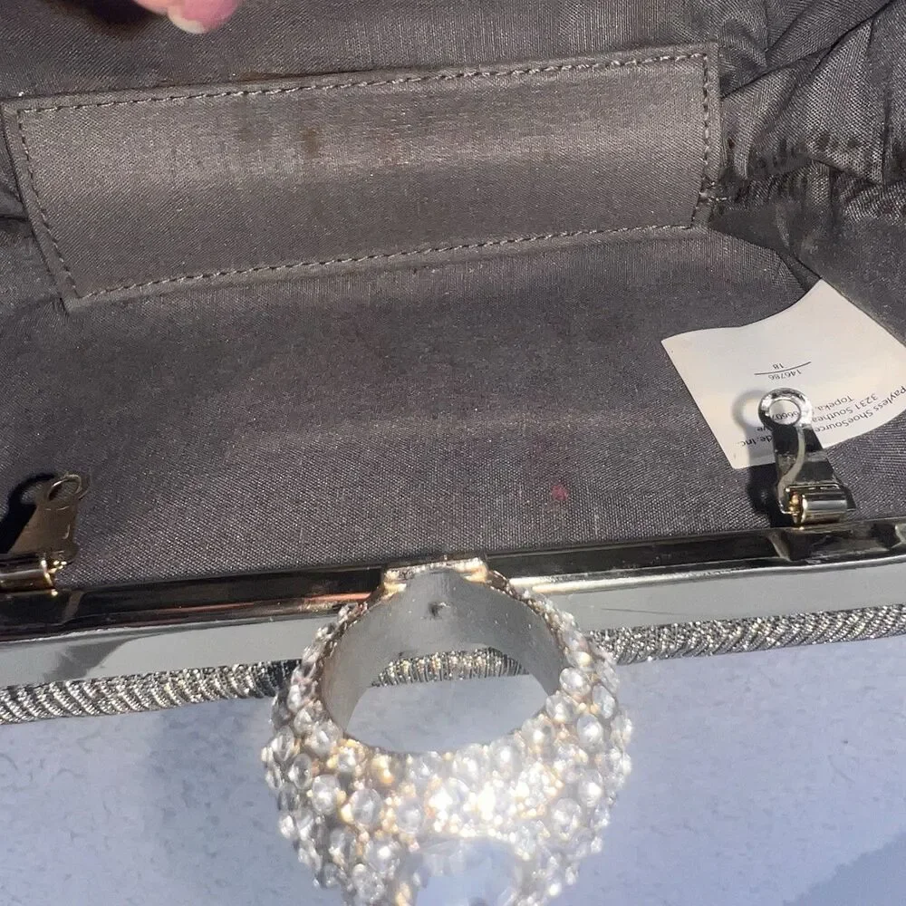 Clutch w/Rhinestone Ring Holder Silver NO STRAP Holiday/Bride Glam Party READ